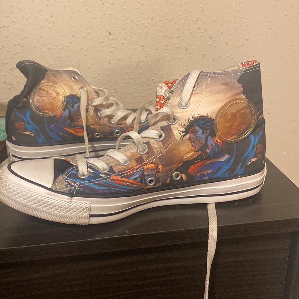 Superman Converse - Picture 2 of 2